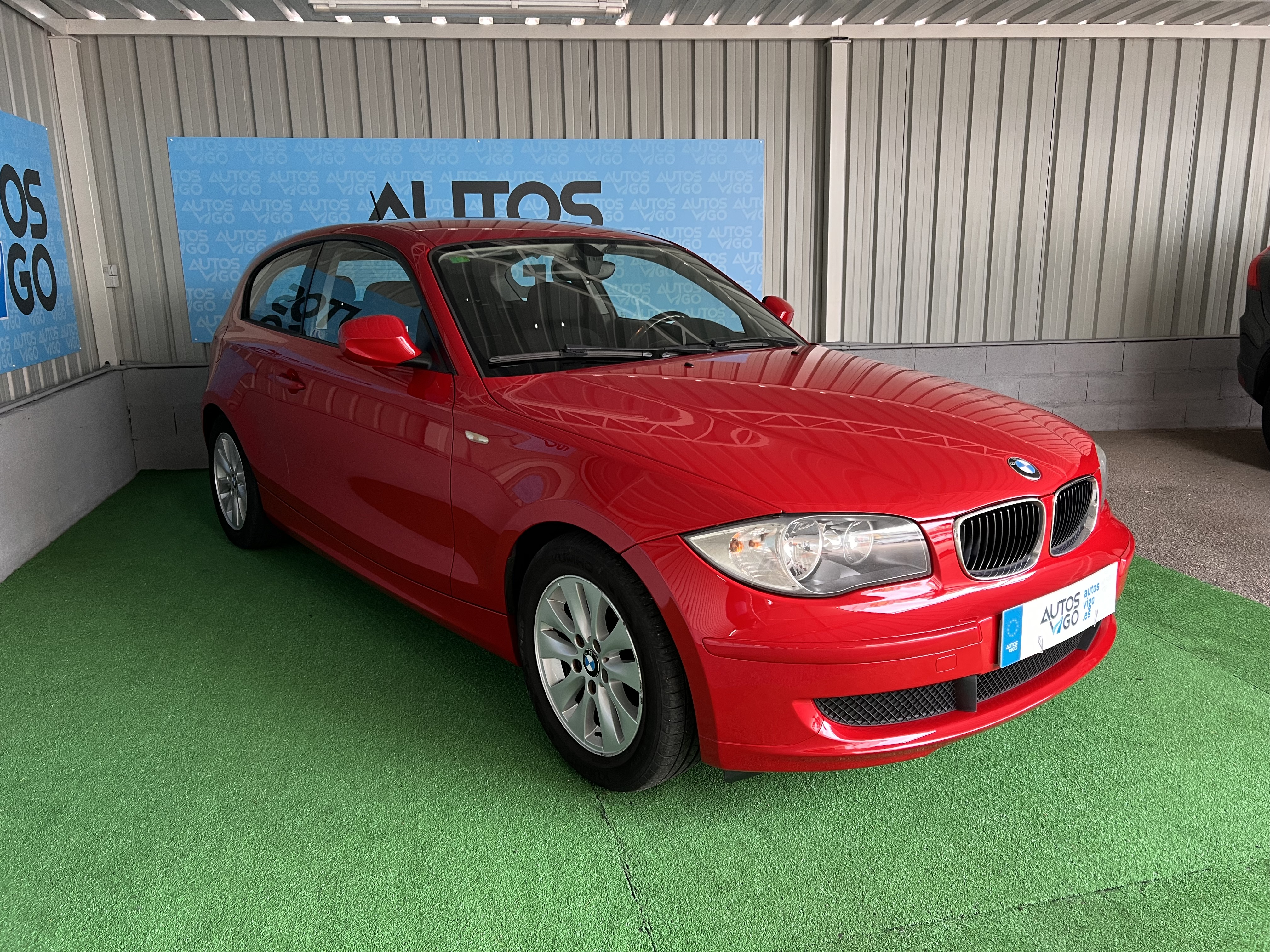 BMW SERIE 1 116 D (E87) - Imagen 2