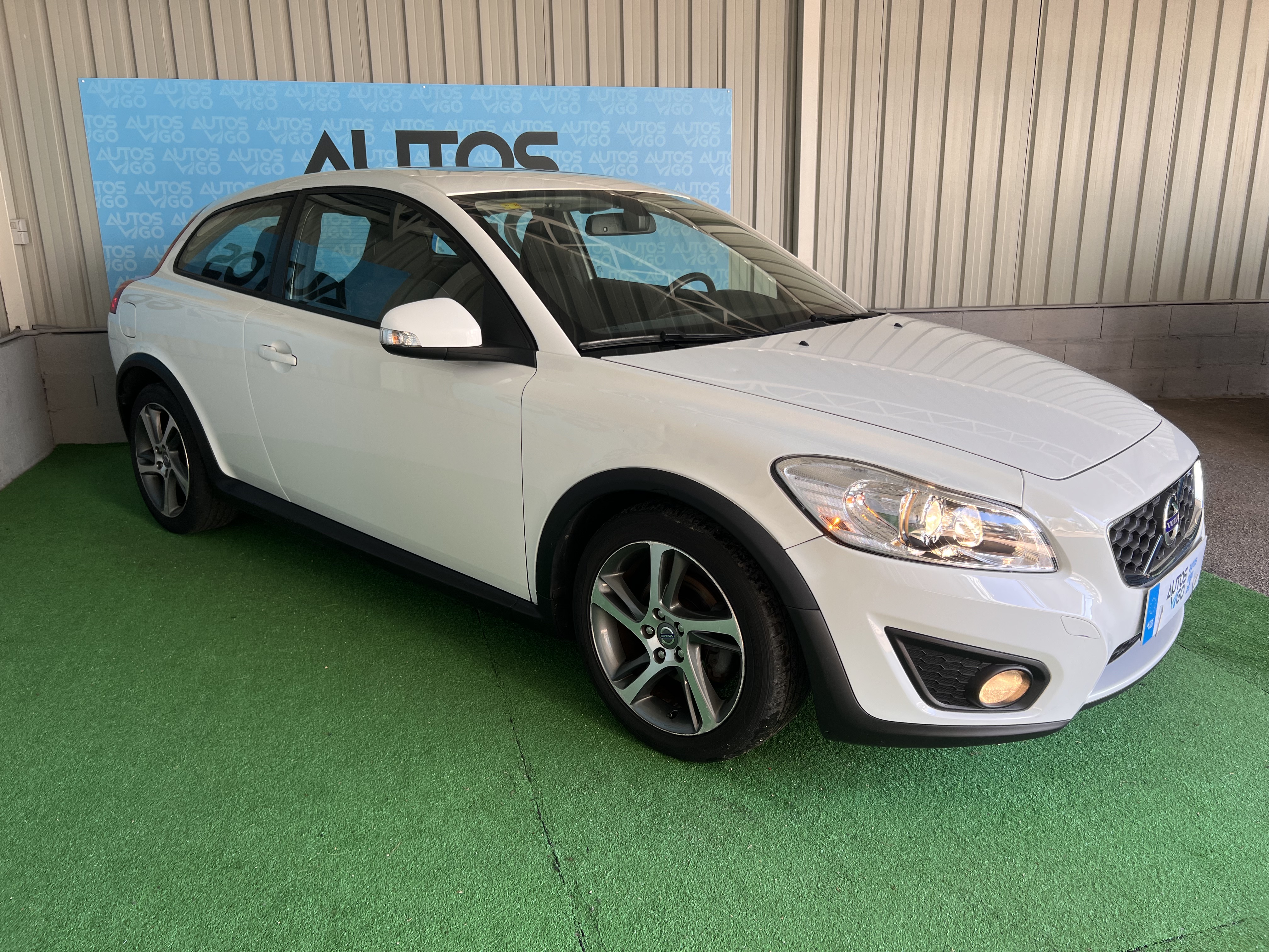 VOLVO C30 R-DESING