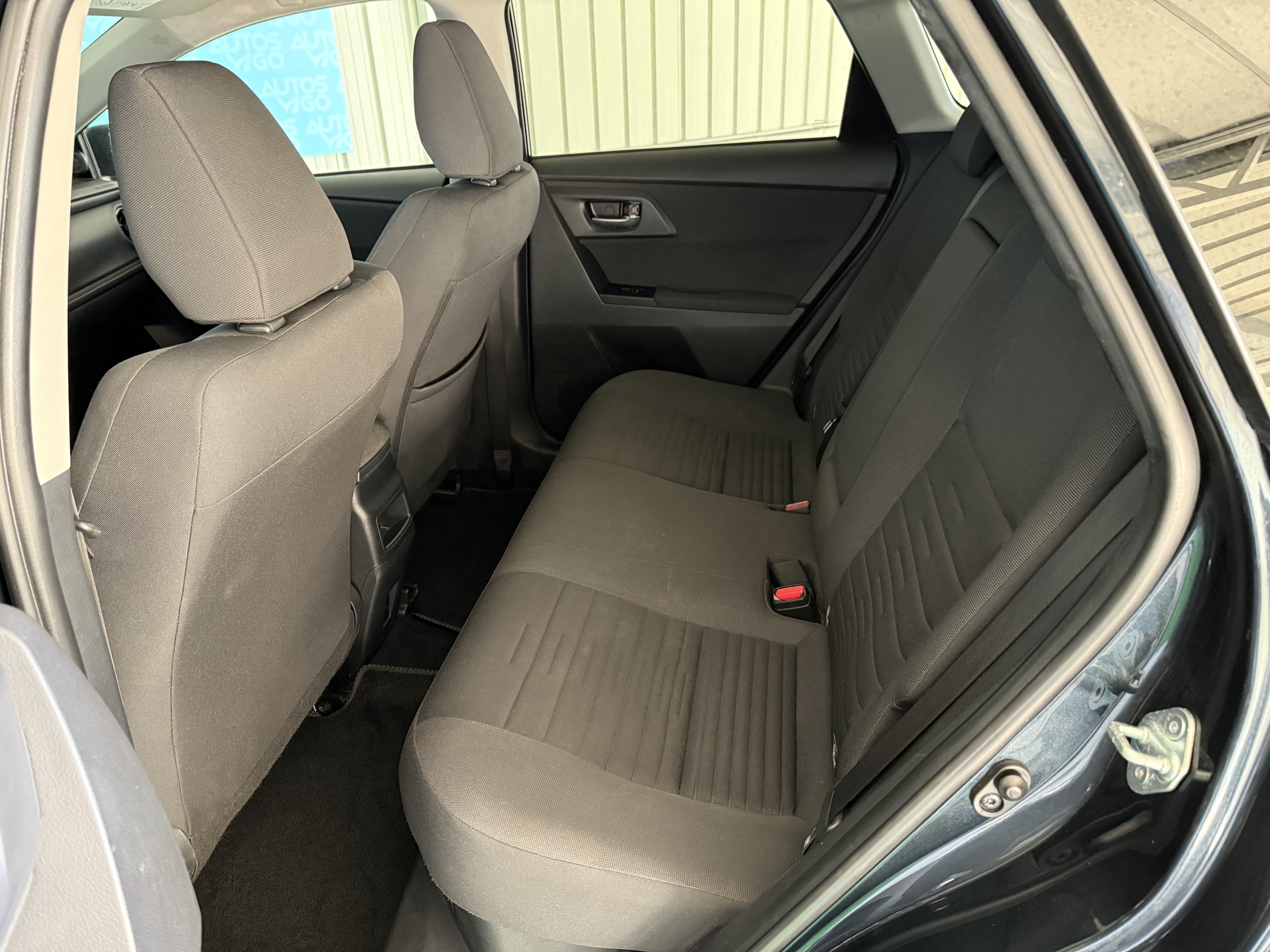 TOYOTA AURIS 1.8 HYBRID ACTIVE - Imagen 13