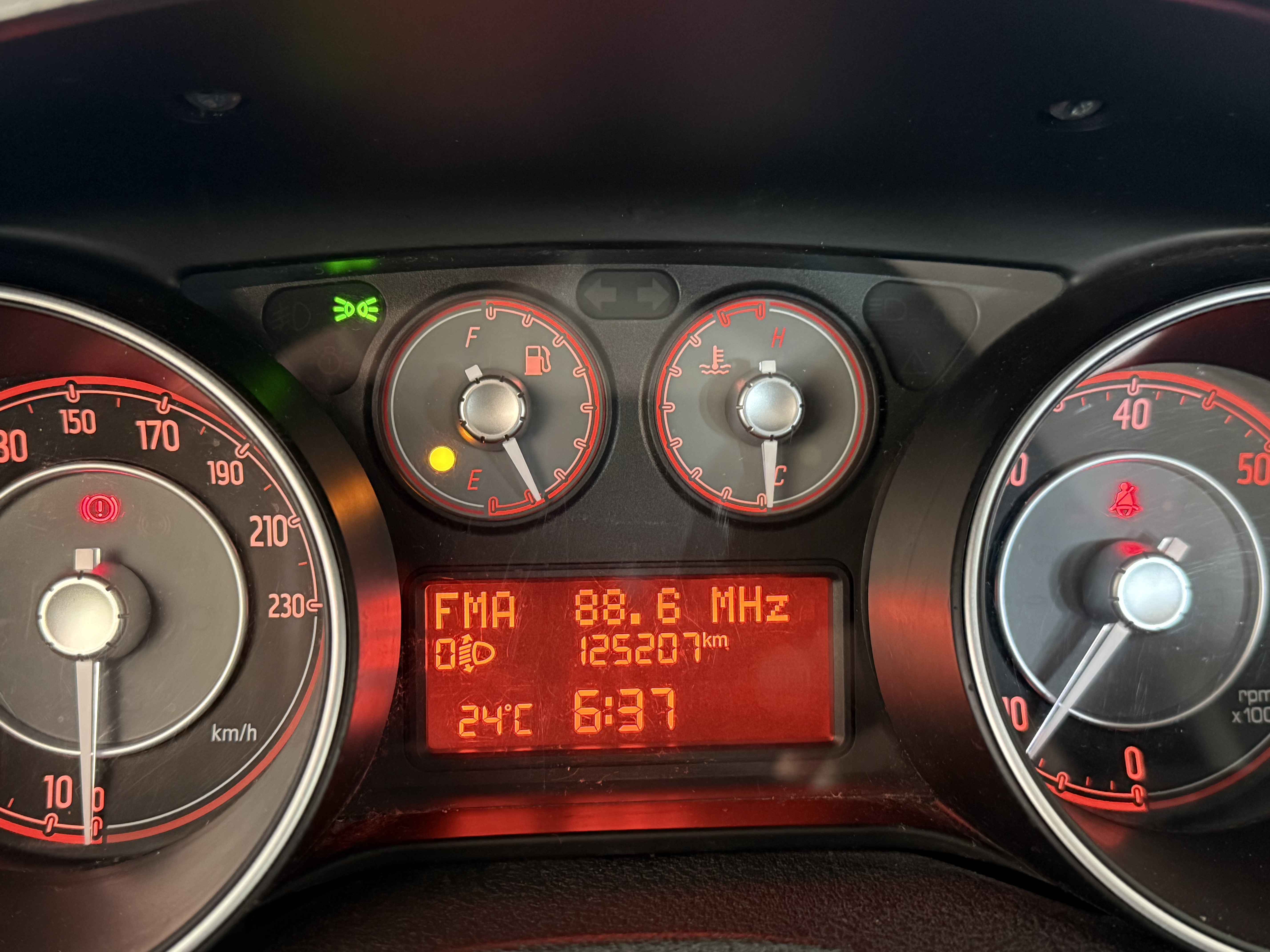 FIAT GRANDE PUNTO 1.3 JTD 75CV - Imagen 9