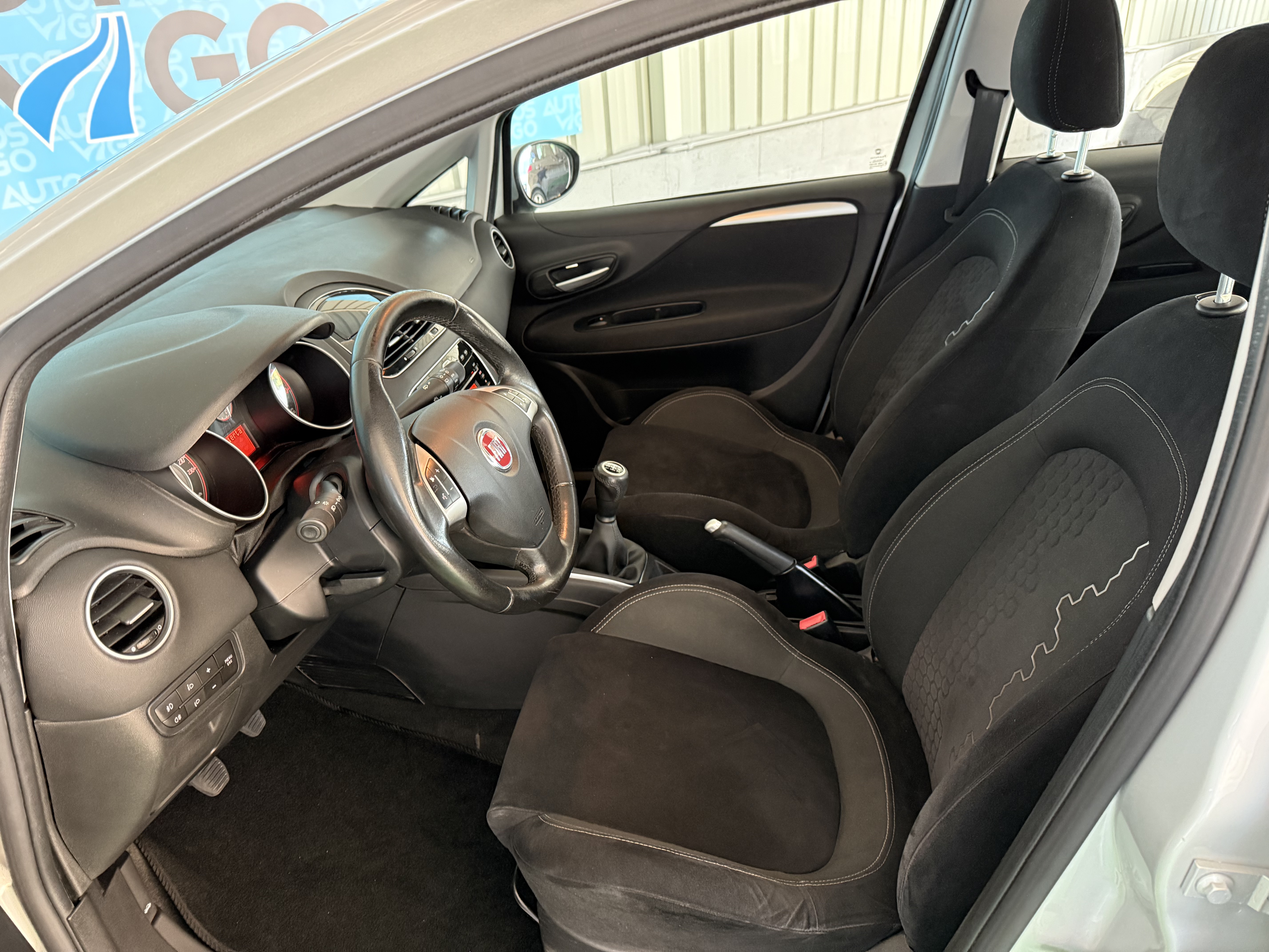 FIAT GRANDE PUNTO 1.3 JTD 75CV - Imagen 10