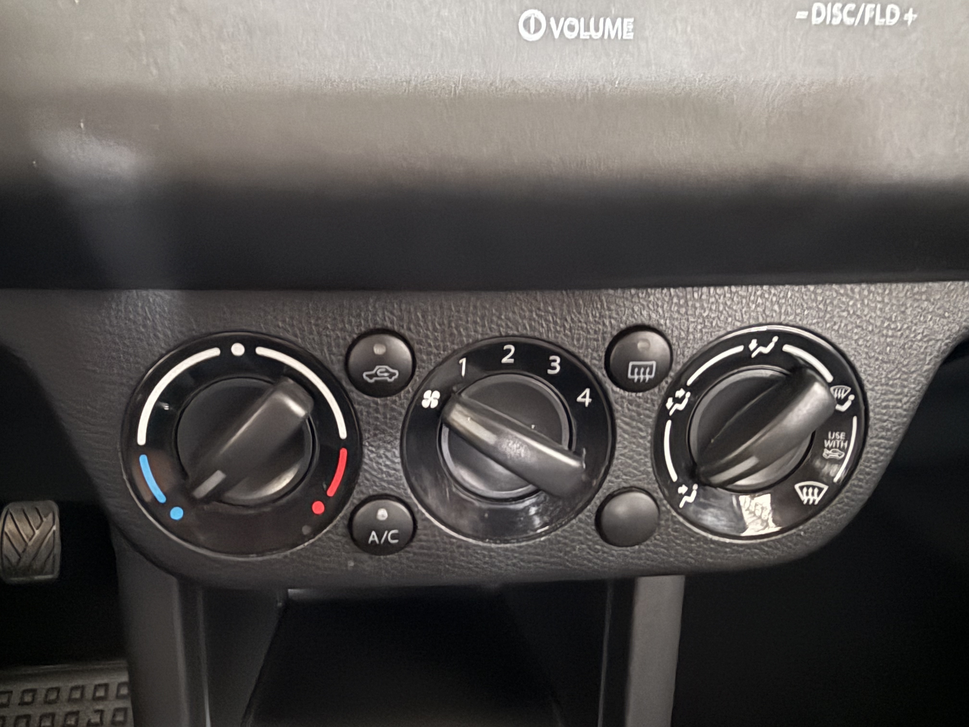 SUZUKI SWIFT 1.3 GASOLINA 90CV - Imagen 11