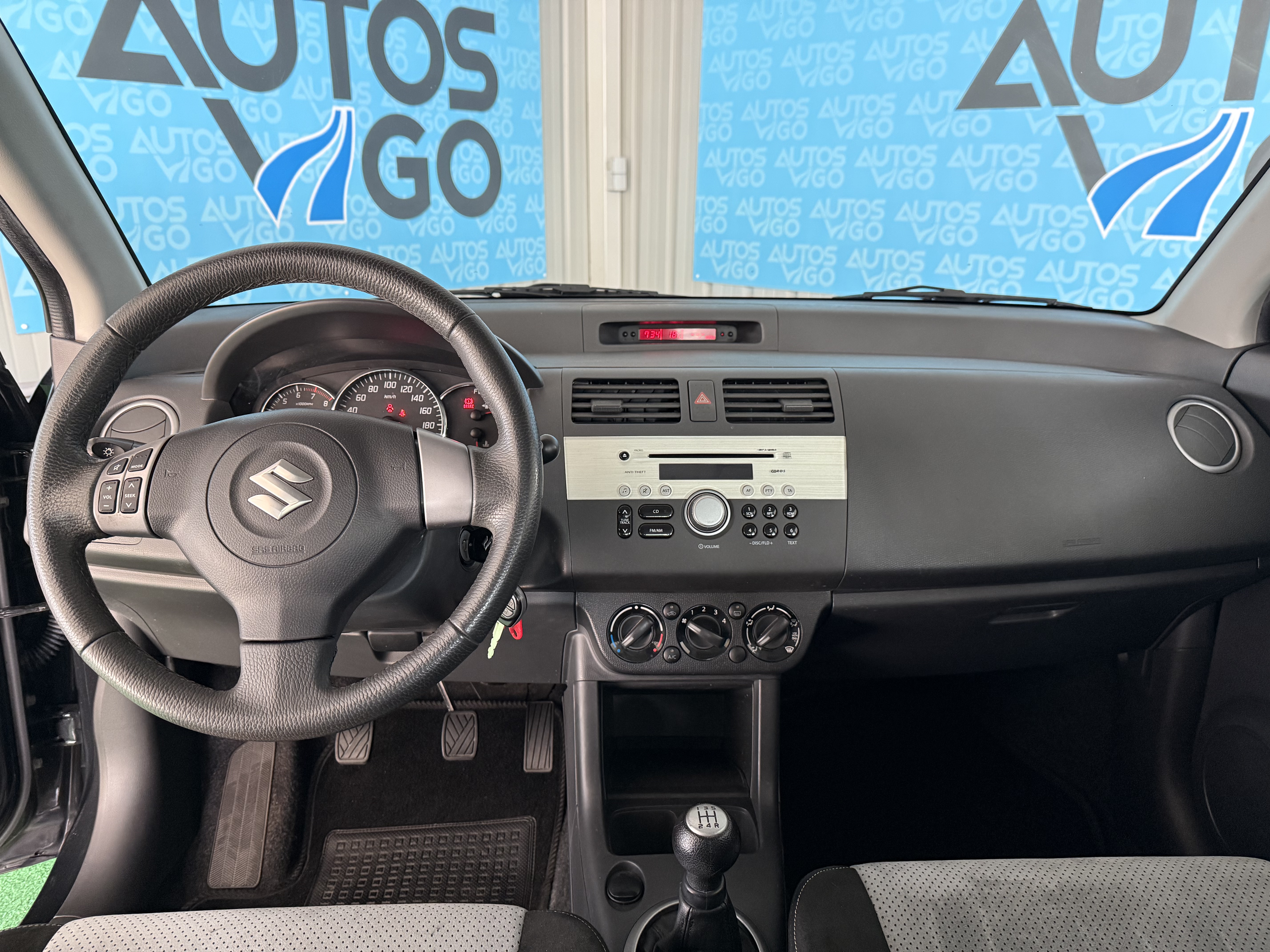 SUZUKI SWIFT 1.3 GASOLINA 90CV - Imagen 8