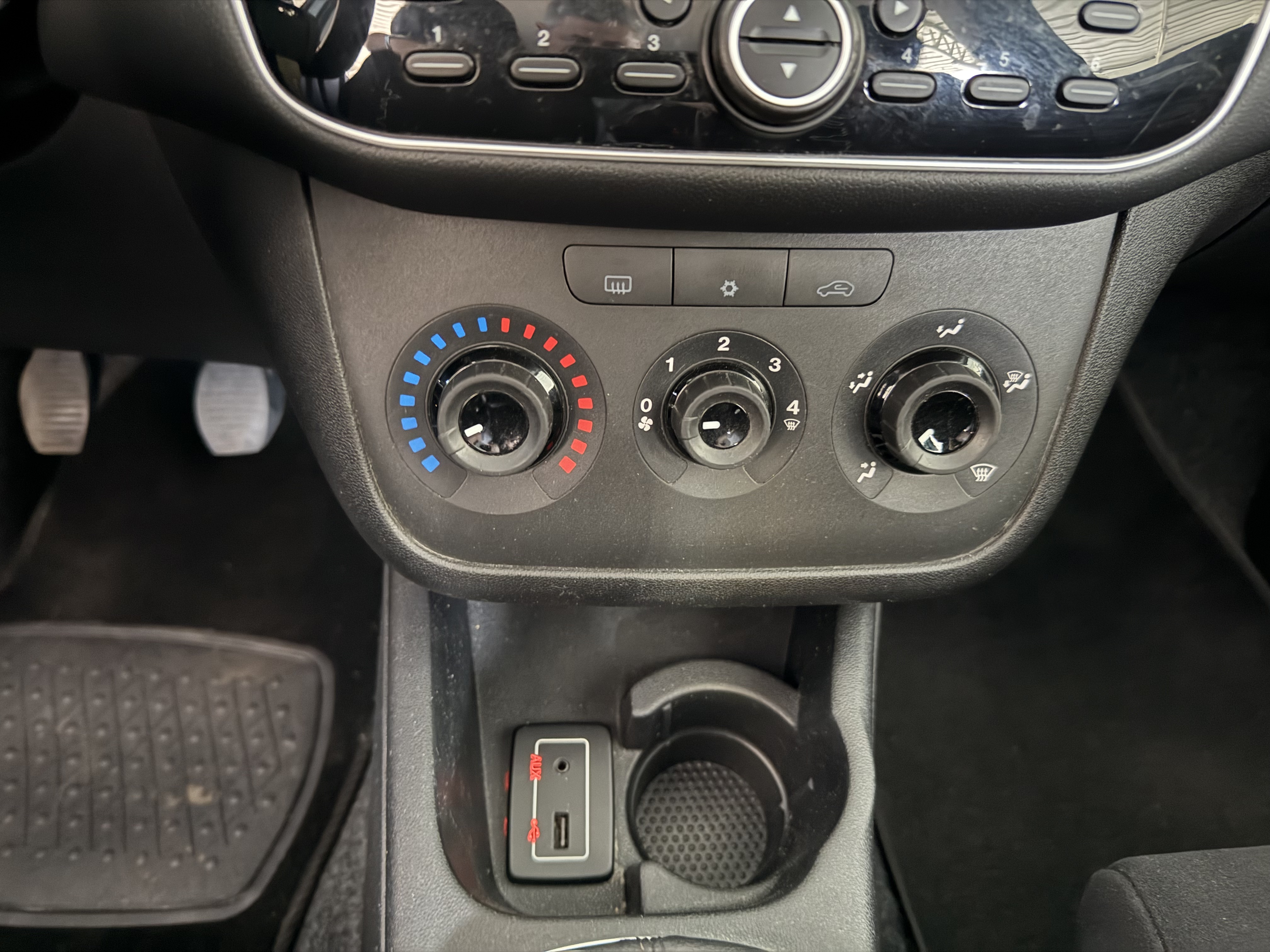 FIAT GRANDE PUNTO 1.3 JTD 75CV - Imagen 10