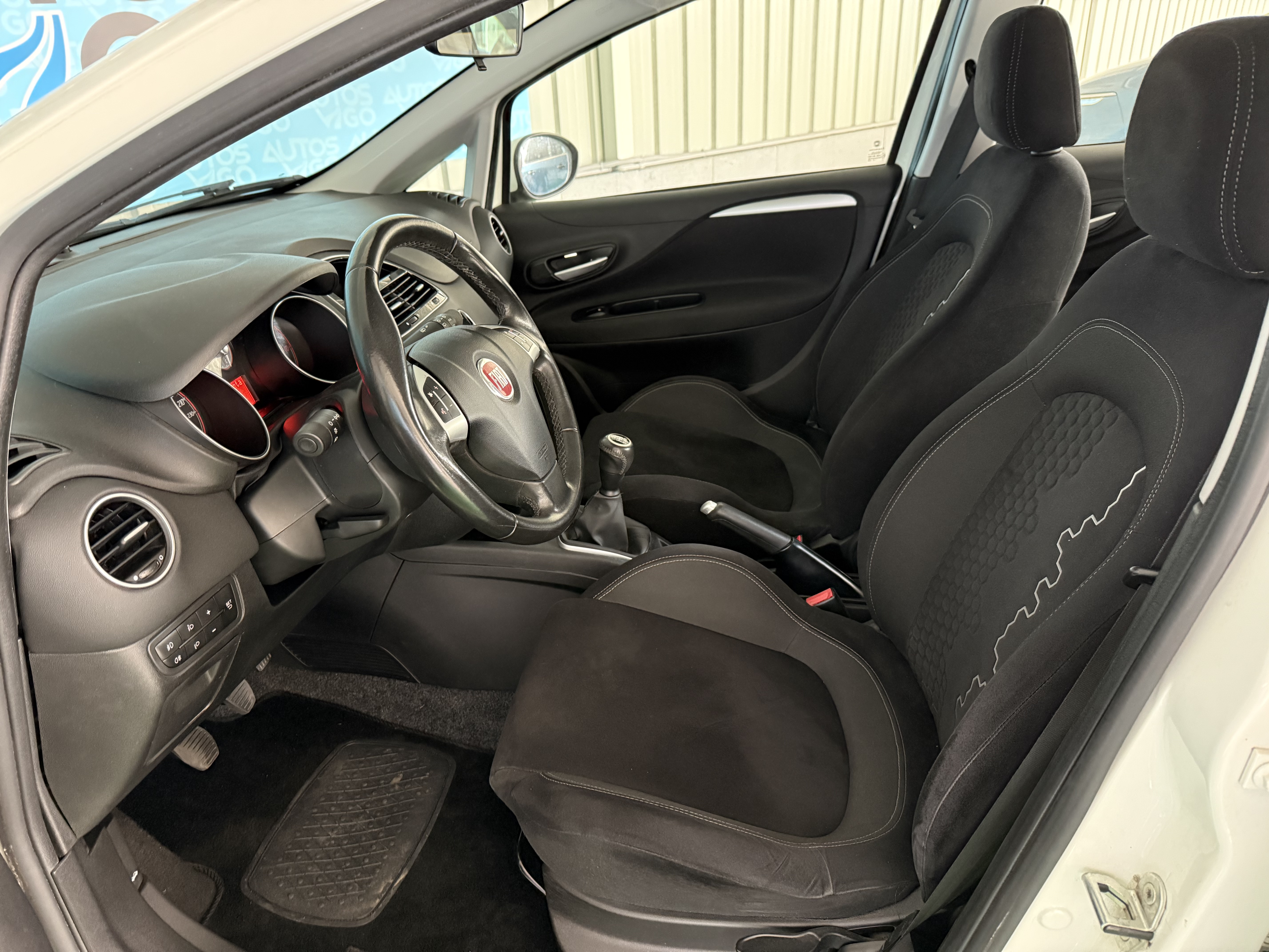 FIAT GRANDE PUNTO 1.3 JTD 75CV - Imagen 5