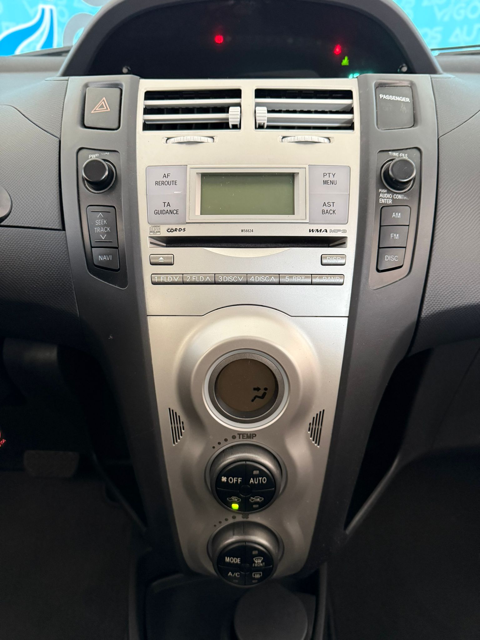 Toyota Yaris 1.4 D4D 90 CV - Imagen 12