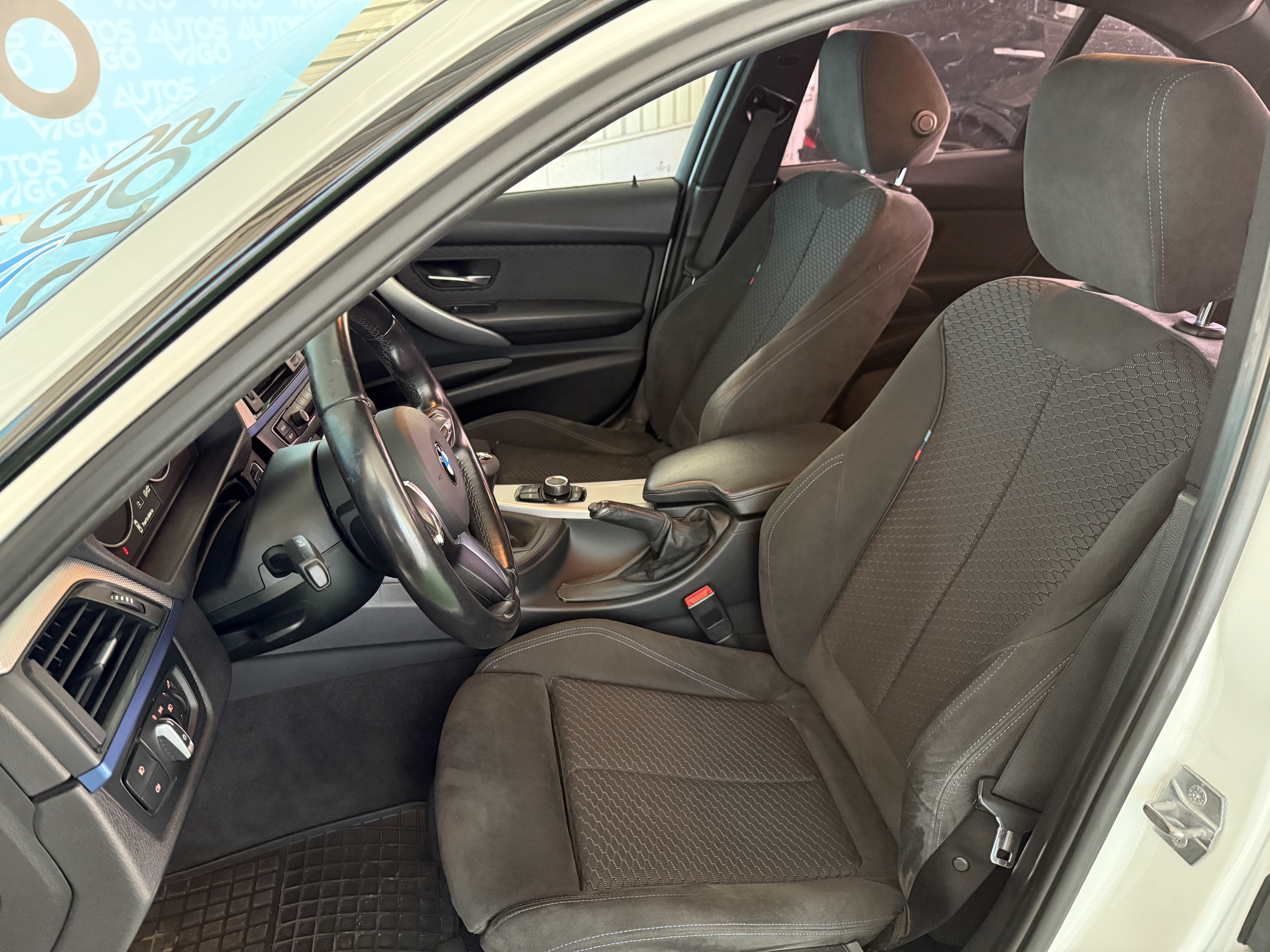 BMW 318D PAQUETE M 143CV - Imagen 8