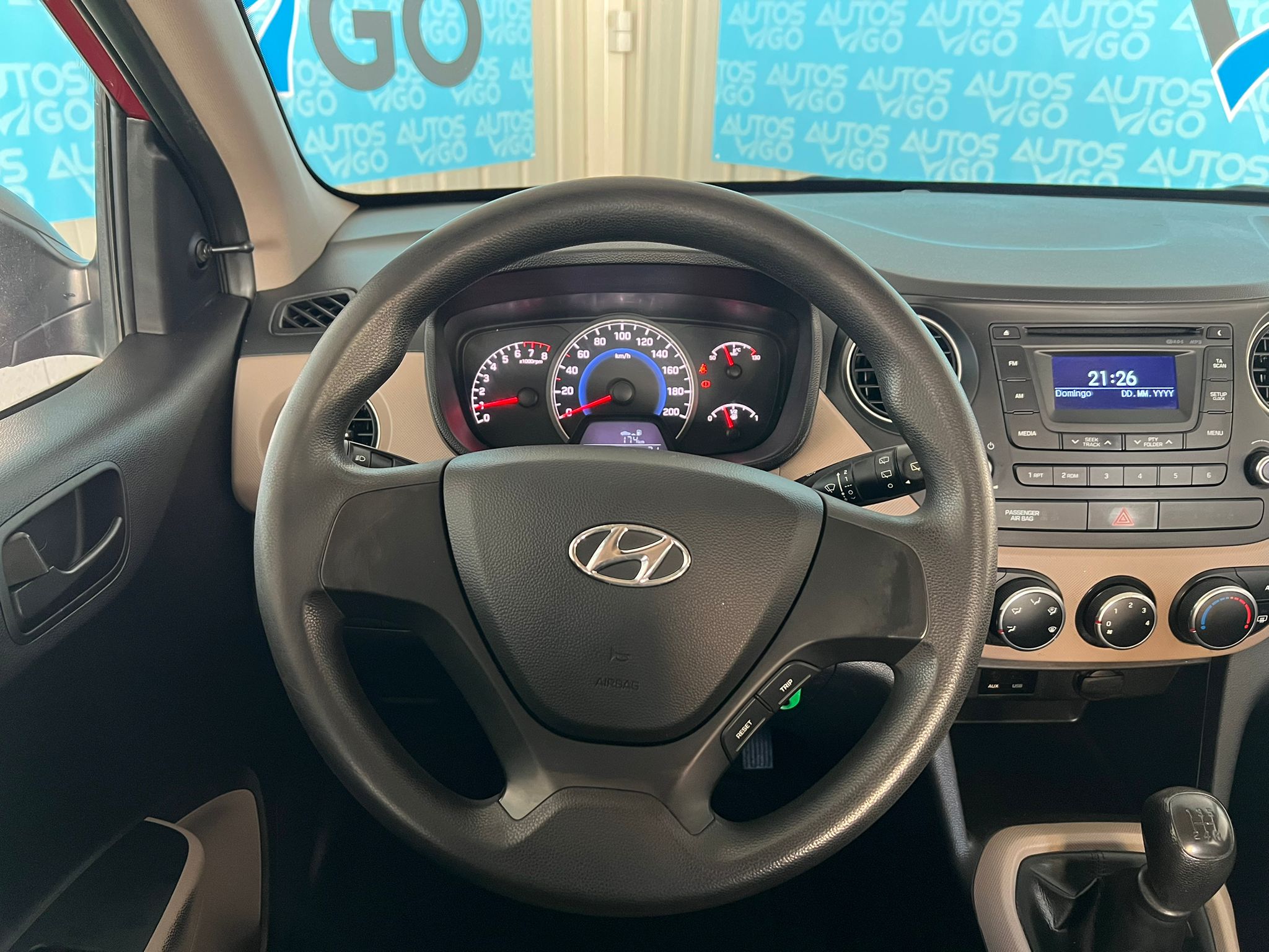 Hyundai i10 1.0 Gasolina – 66 CV - Imagen 9