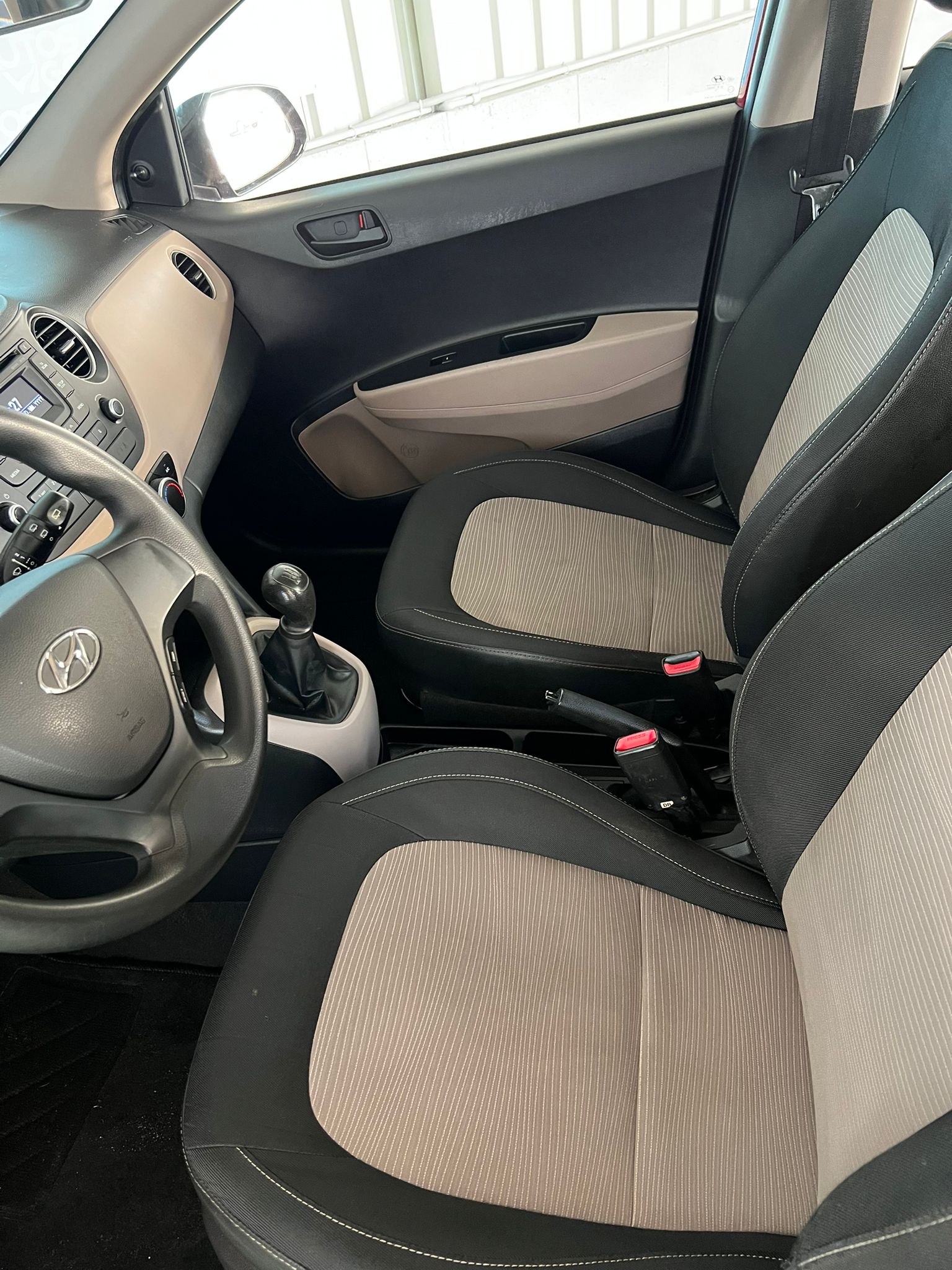 Hyundai i10 1.0 Gasolina – 66 CV - Imagen 11