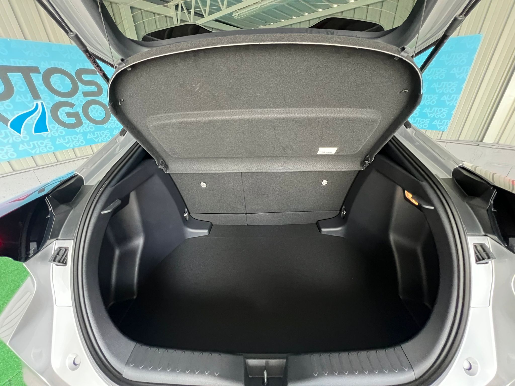Toyota C-HR 140H Hybrid - Imagen 14