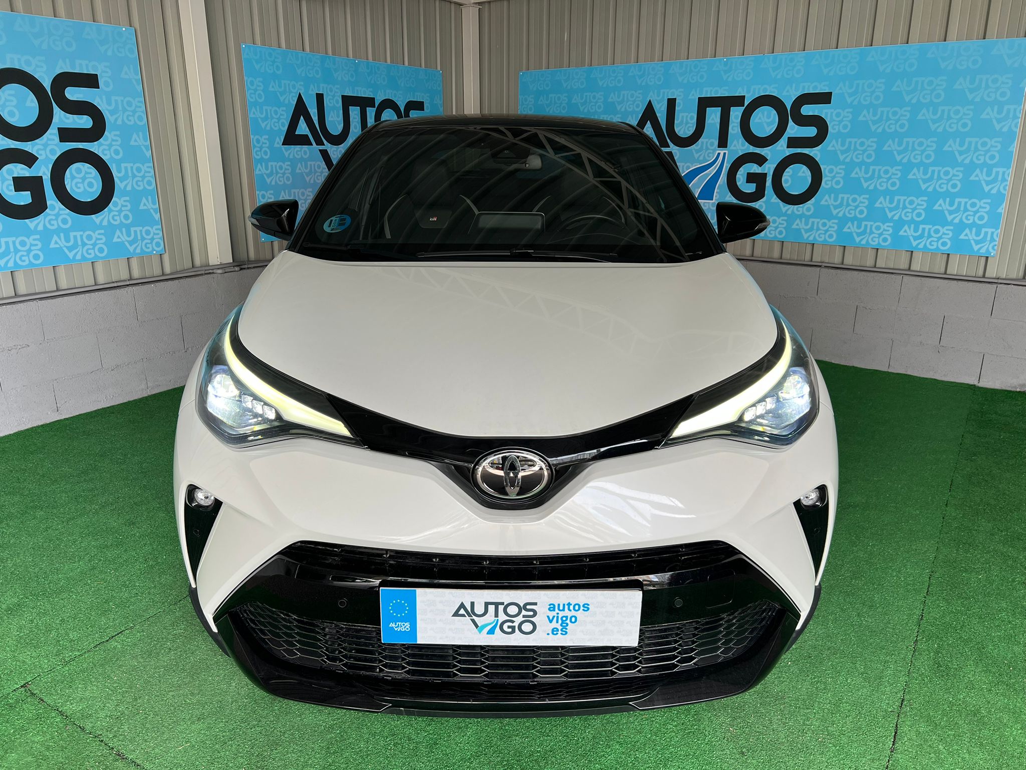 Toyota C-HR GR Sport 180H Hybrid - Imagen 2