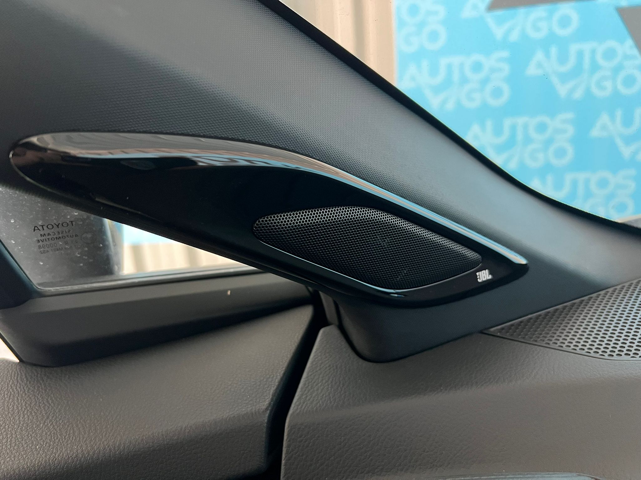 Toyota C-HR GR Sport 180H Hybrid - Imagen 13