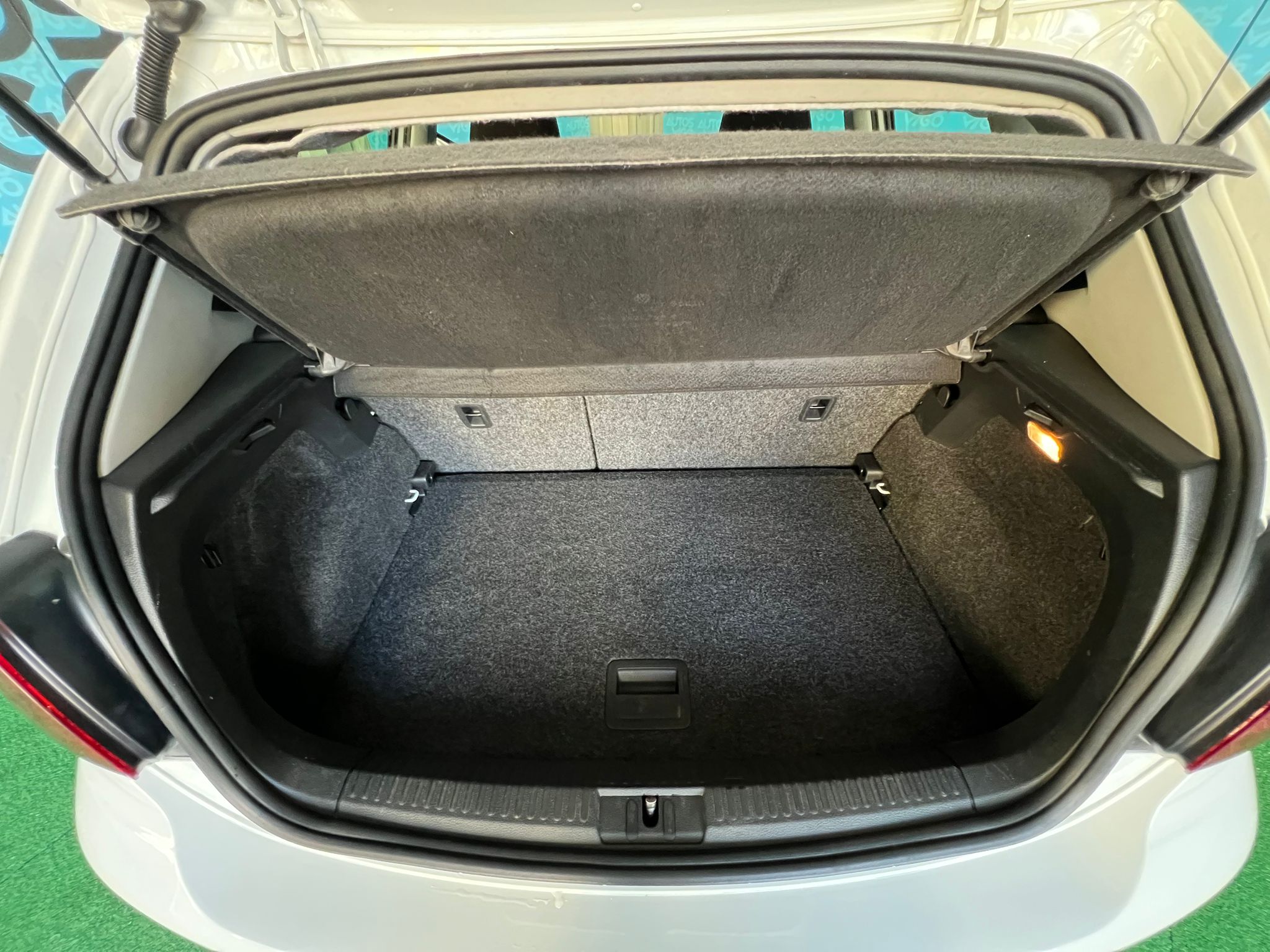 Volkswagen Polo 1.2 TSI 90 CV - Imagen 12