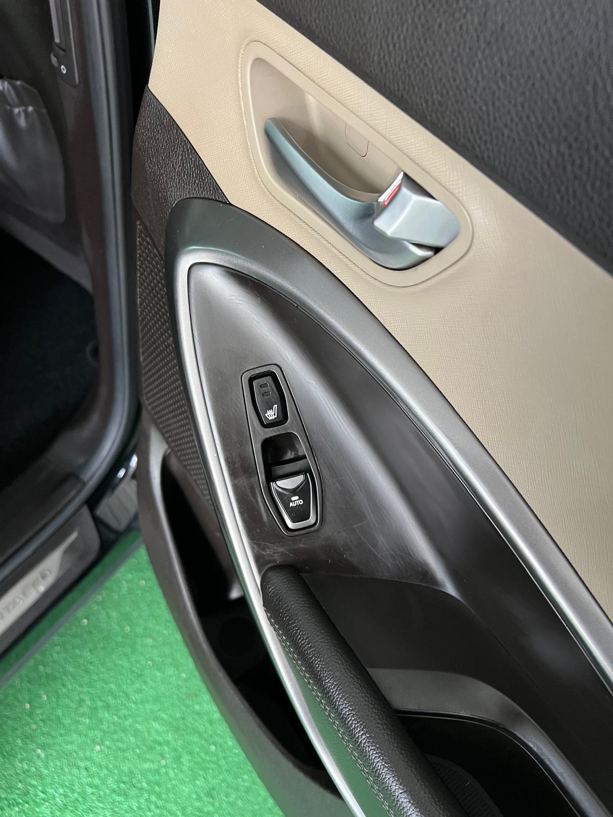 Hyundai Santa Fe 2.2 CRDi 4x4 Automático 7 Plazas - Imagen 14