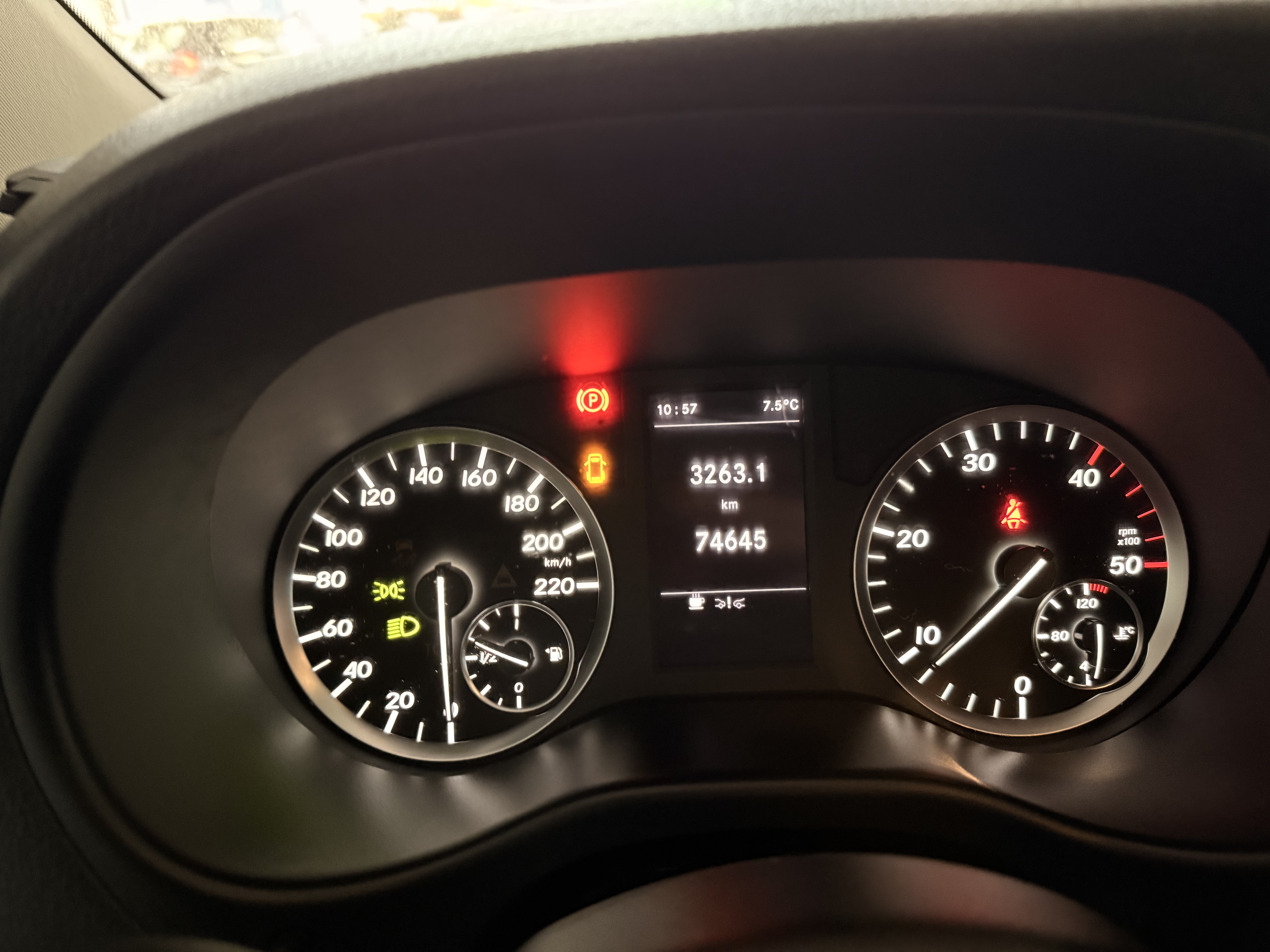 MERCEDES BENZ VITO TOURER 2.2 CDI 136CV (8 PLAZAS) - Imagen 17