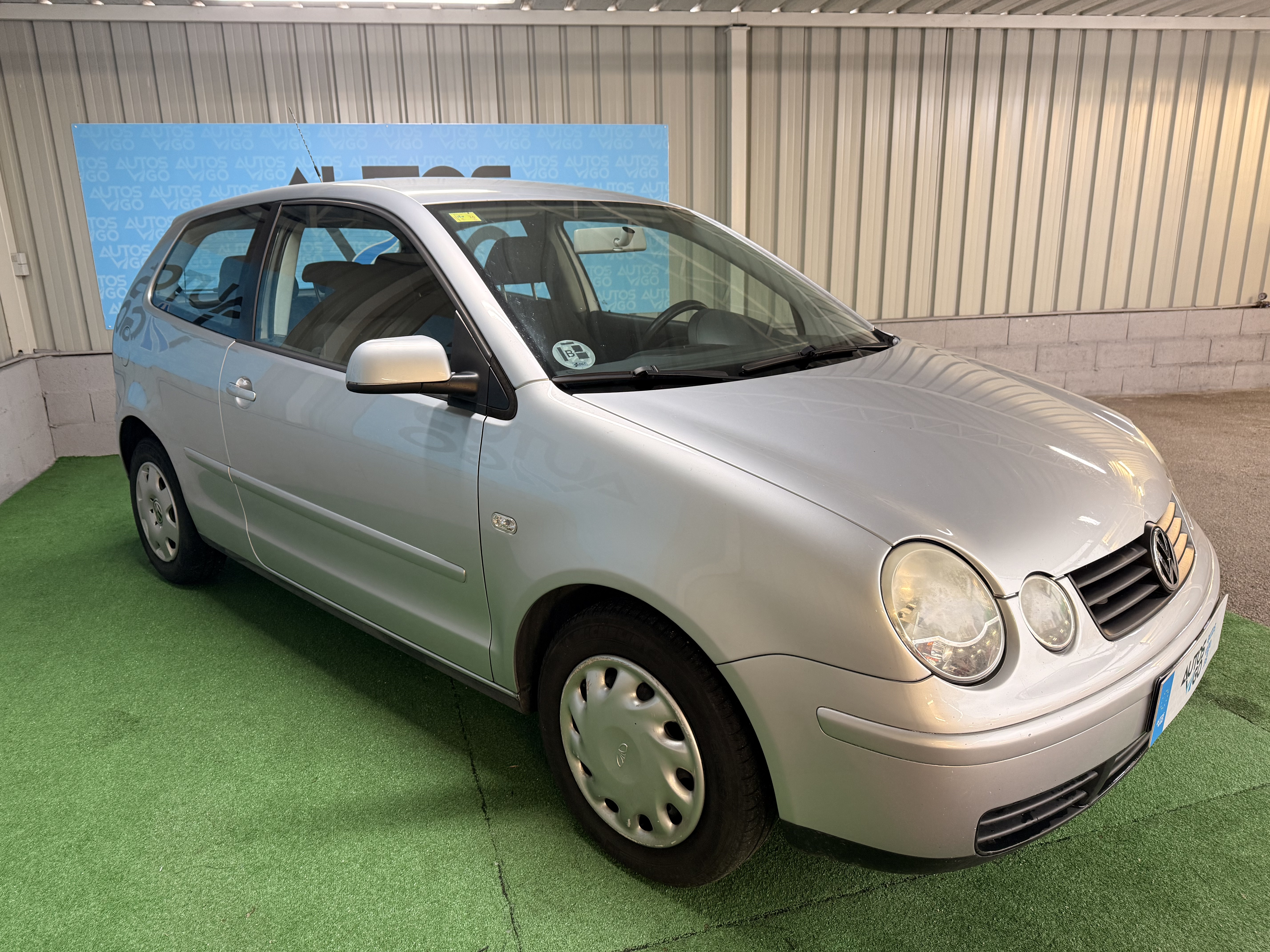 VOLKSWAGEN POLO  1.4 GASOLINA 75CV - Imagen 2