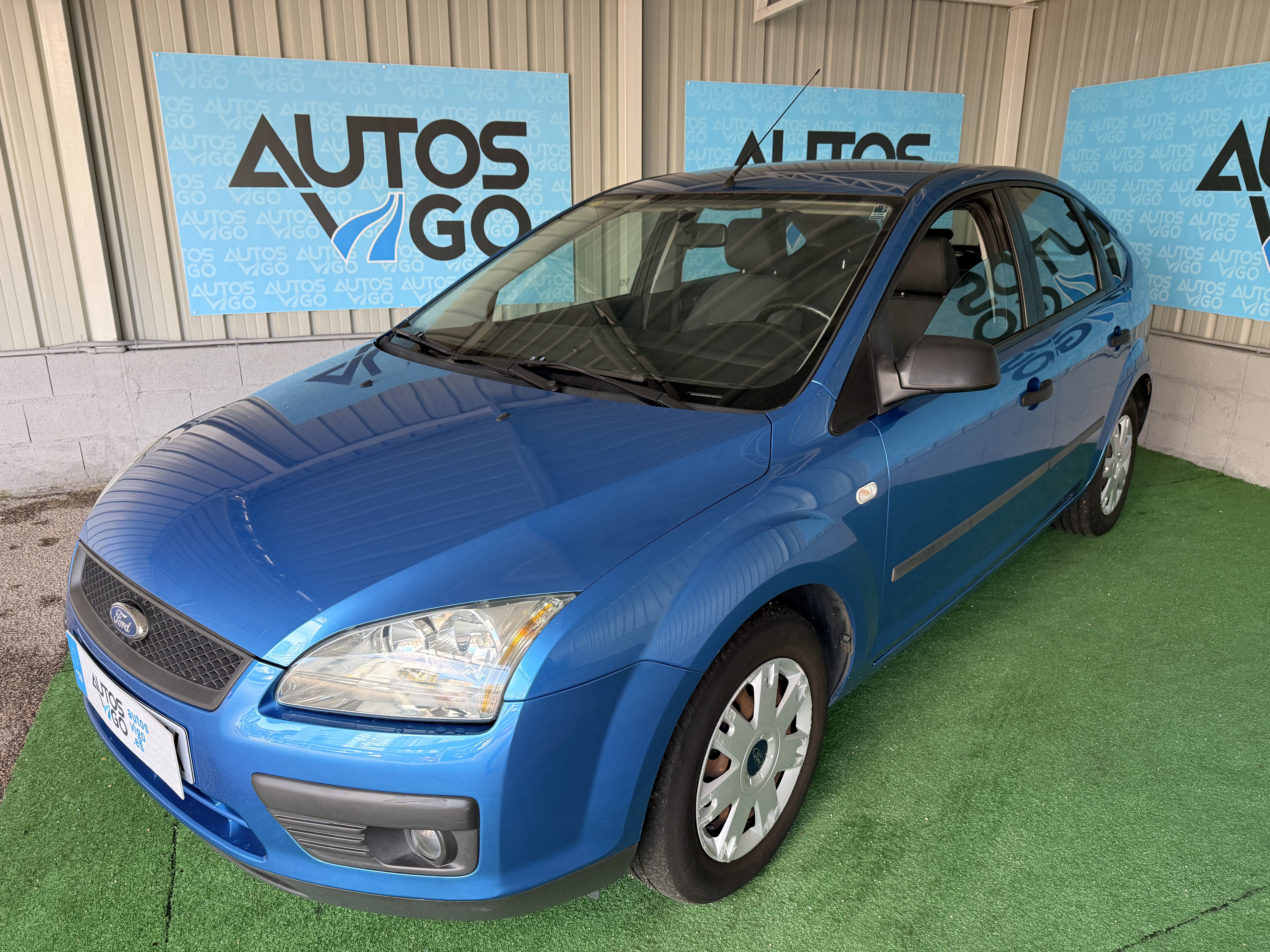 FORD FOCUS 1.6 GASOLINA 100CV - Imagen 2