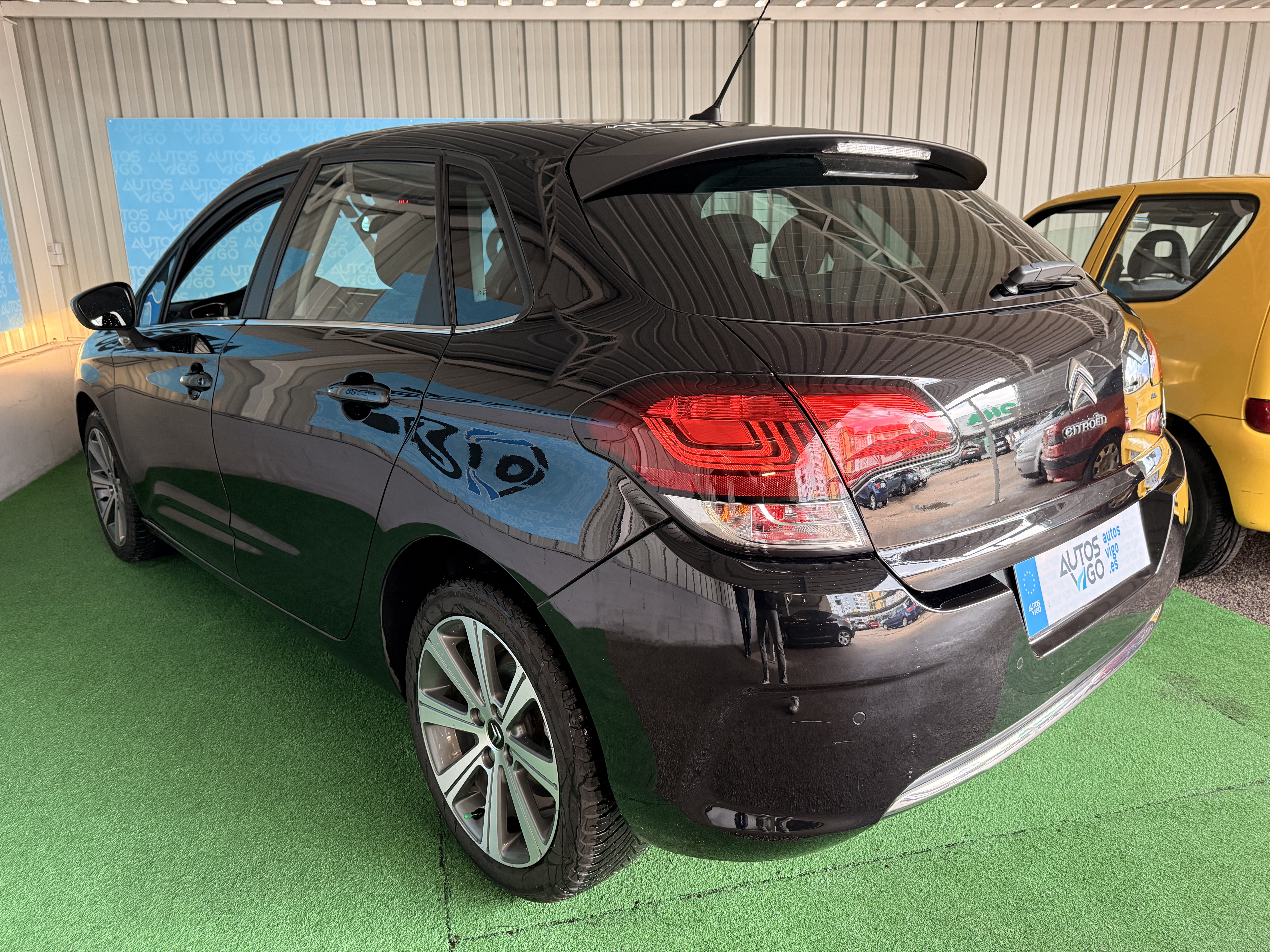 CITROEN C4 EXCLUSIVE 1.6 HDI 100CV - Imagen 4