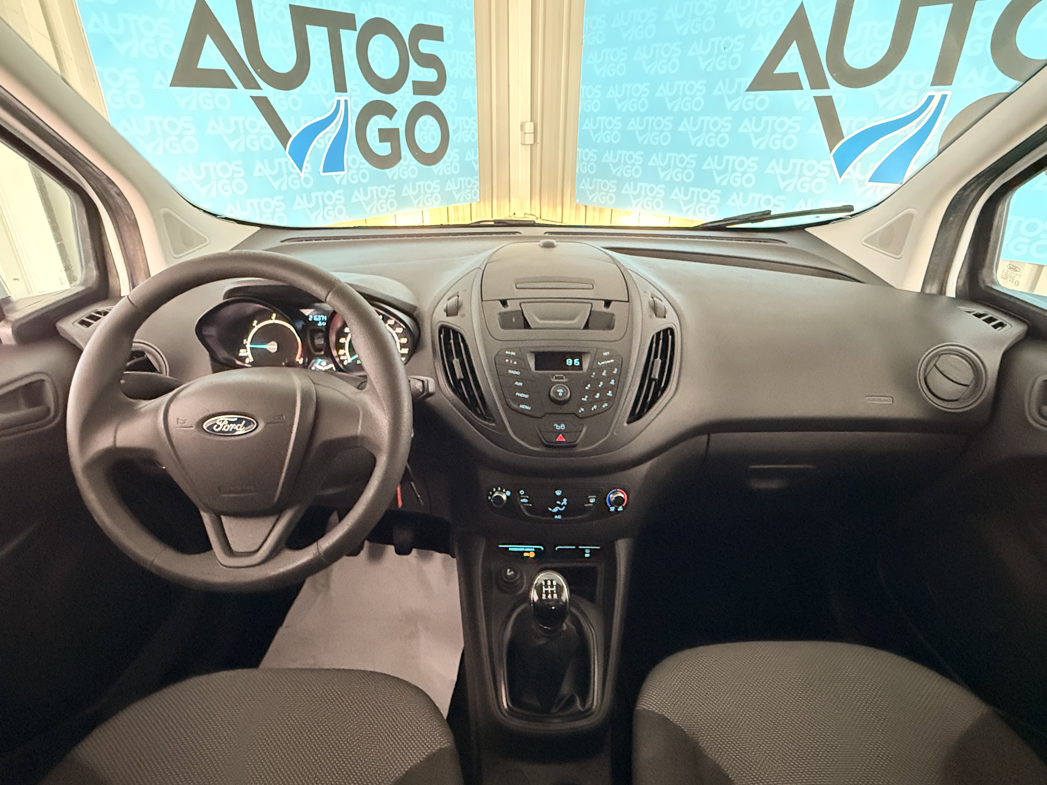 FORD TOURNEO COURIER TDCI - Imagen 8
