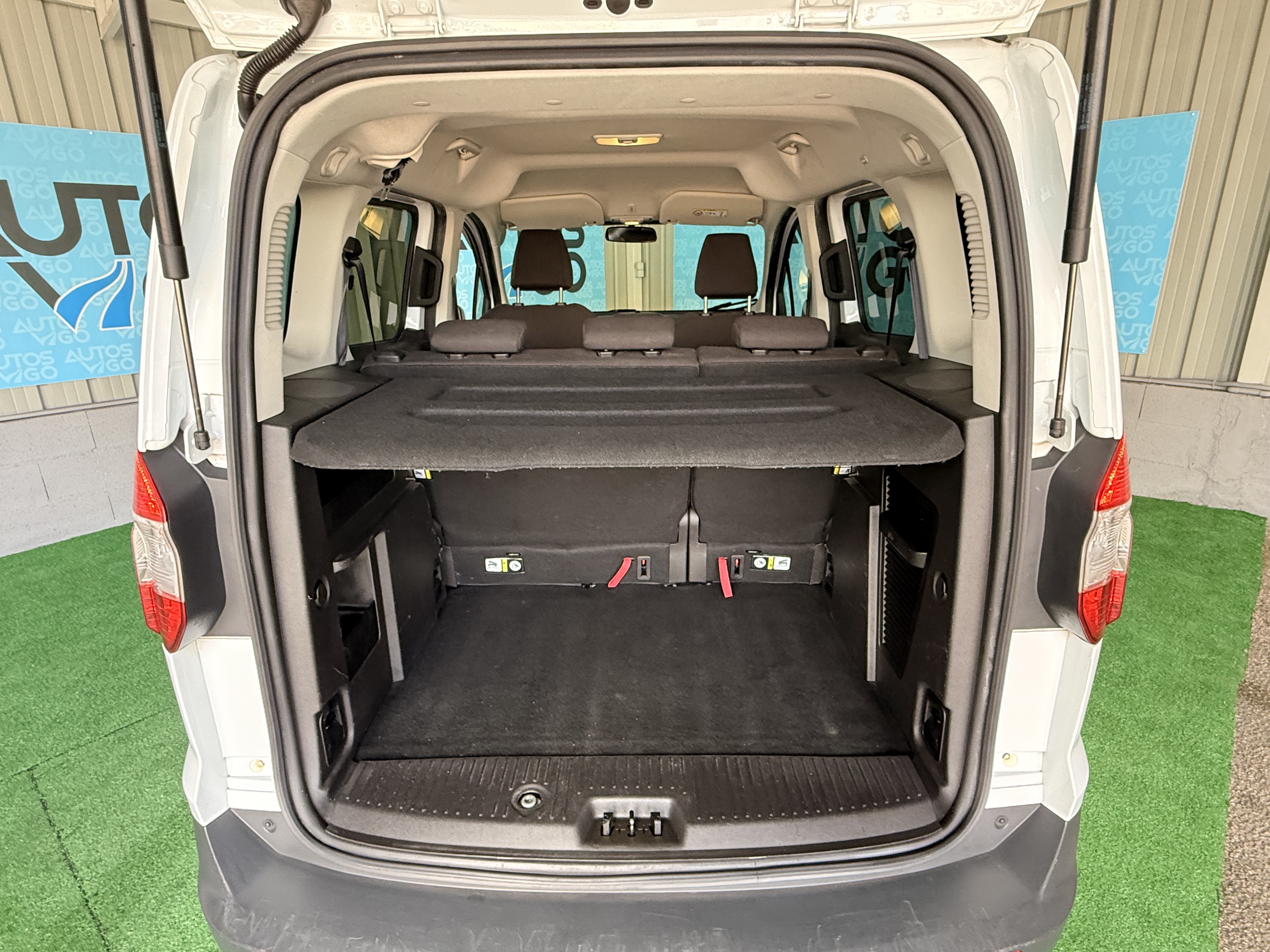FORD TOURNEO COURIER TDCI - Imagen 7