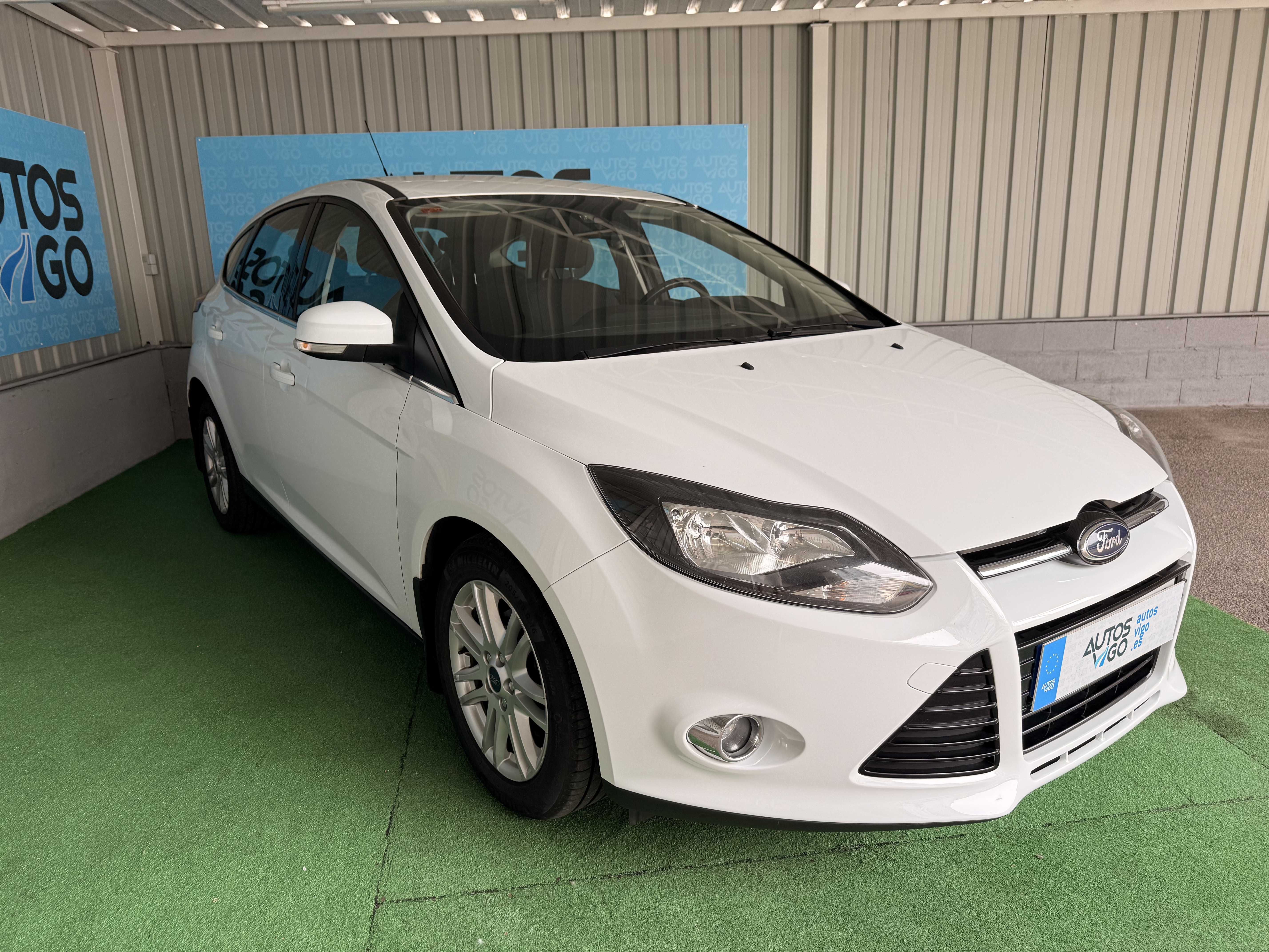 FORD FOCUS 1.6 GASOLINA 126CV (AUTOMATICO) - Imagen 2