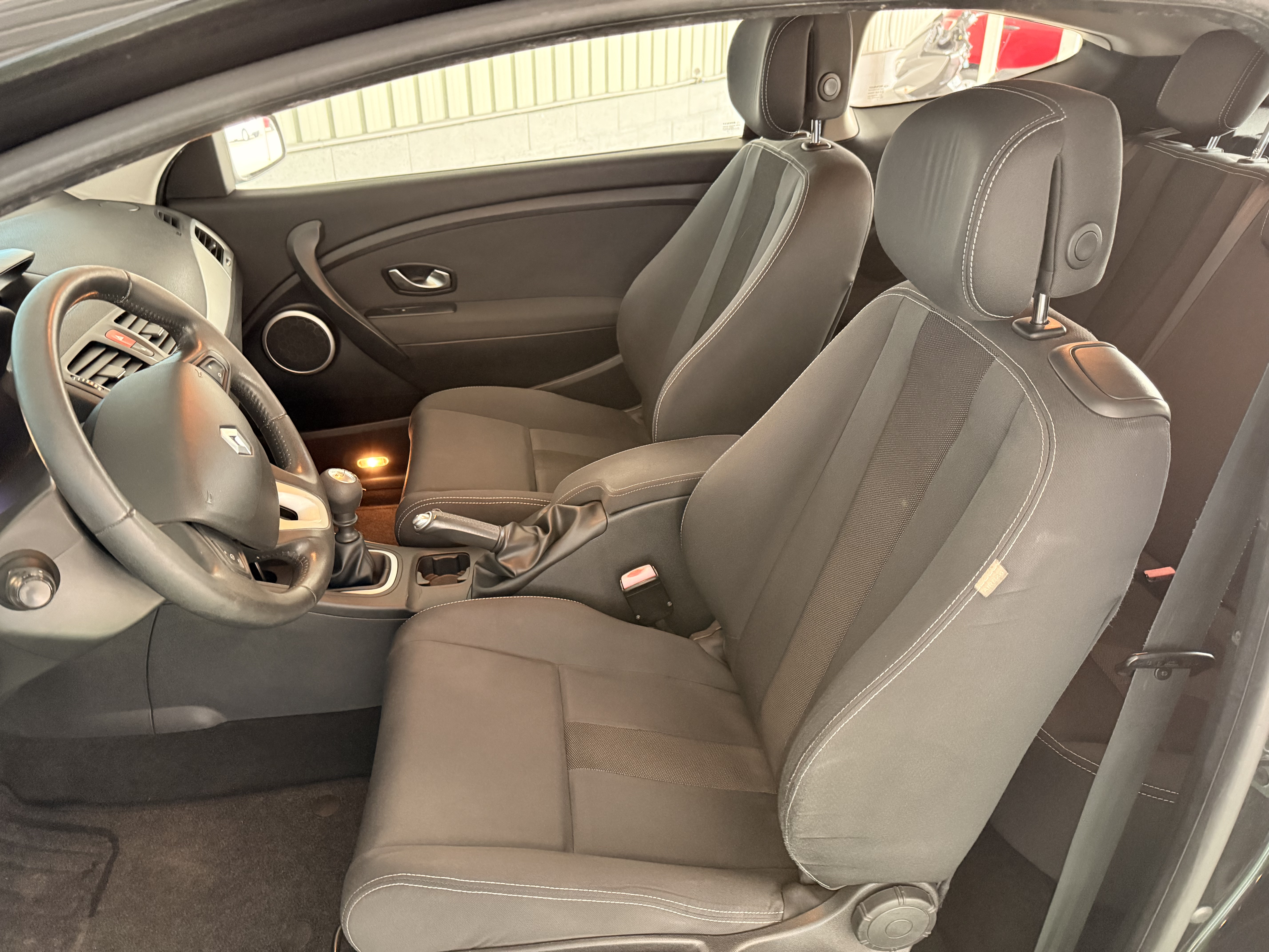 RENAULT MEGANE COUPE DCI - Imagen 12