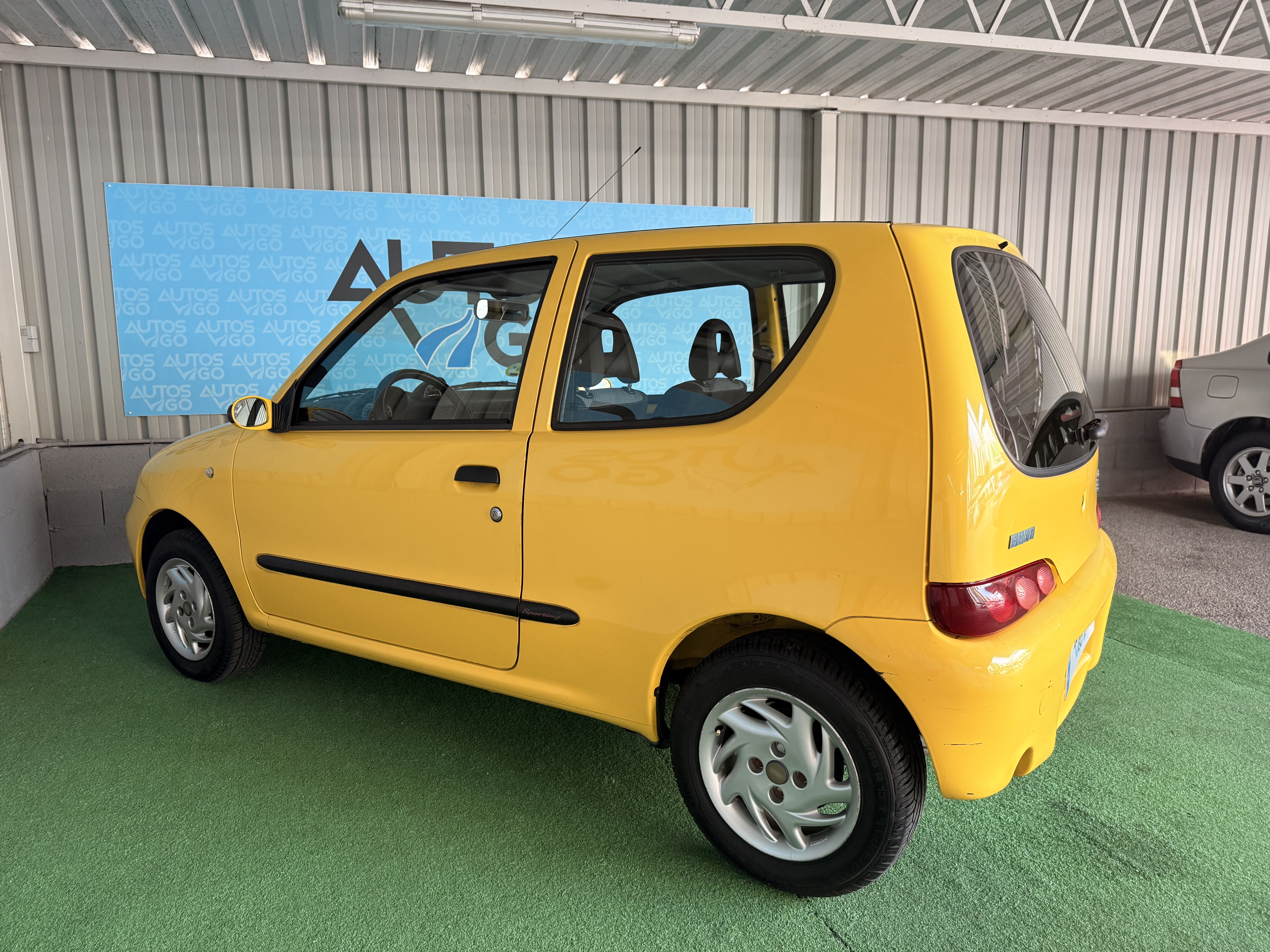 FIAT SEICENTO SPORTING 1.1 GASOLINA 55CV - Imagen 4