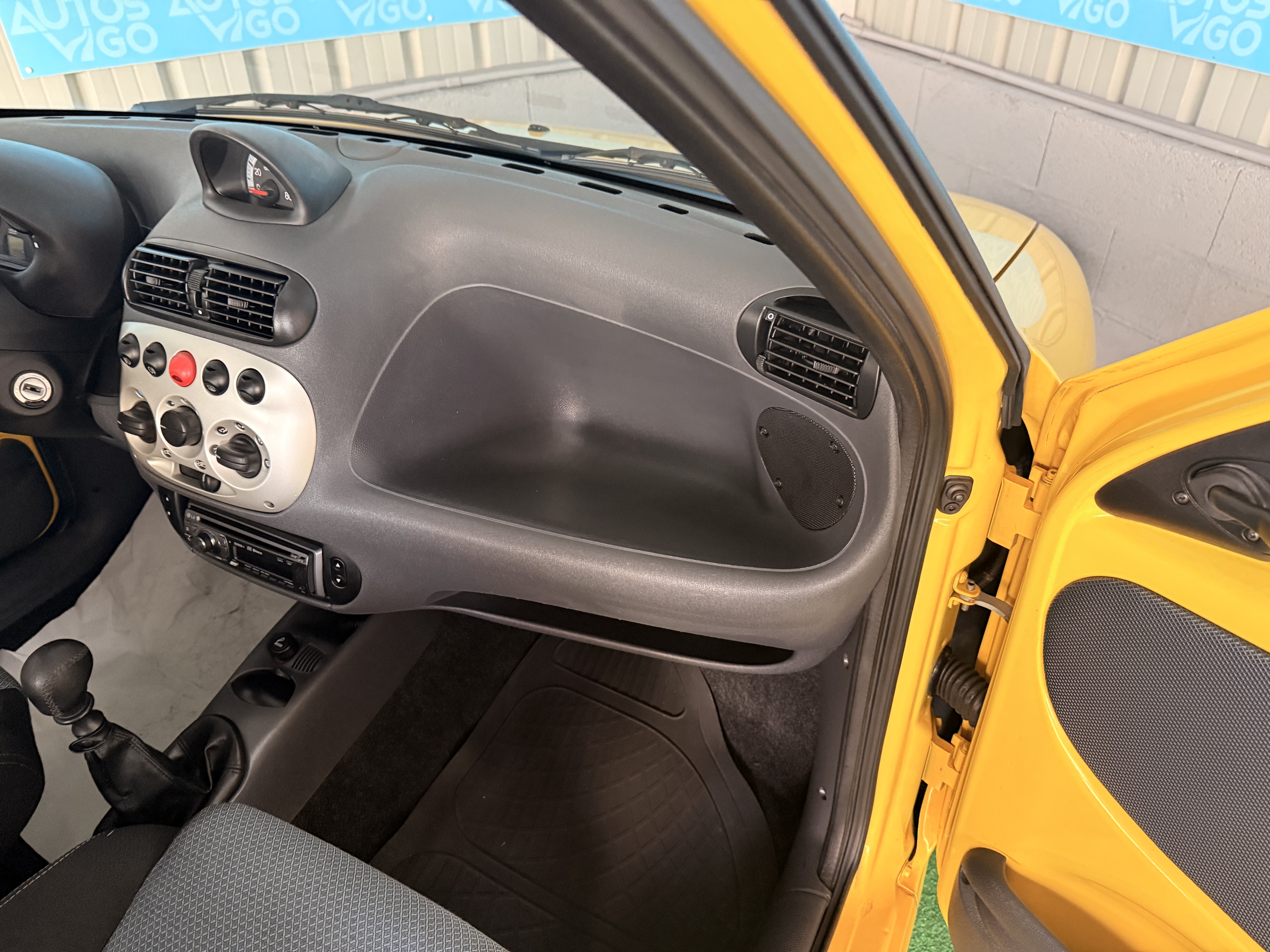 FIAT SEICENTO SPORTING 1.1 GASOLINA 55CV - Imagen 17